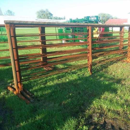 freestanding-fence-corral-panels-sq